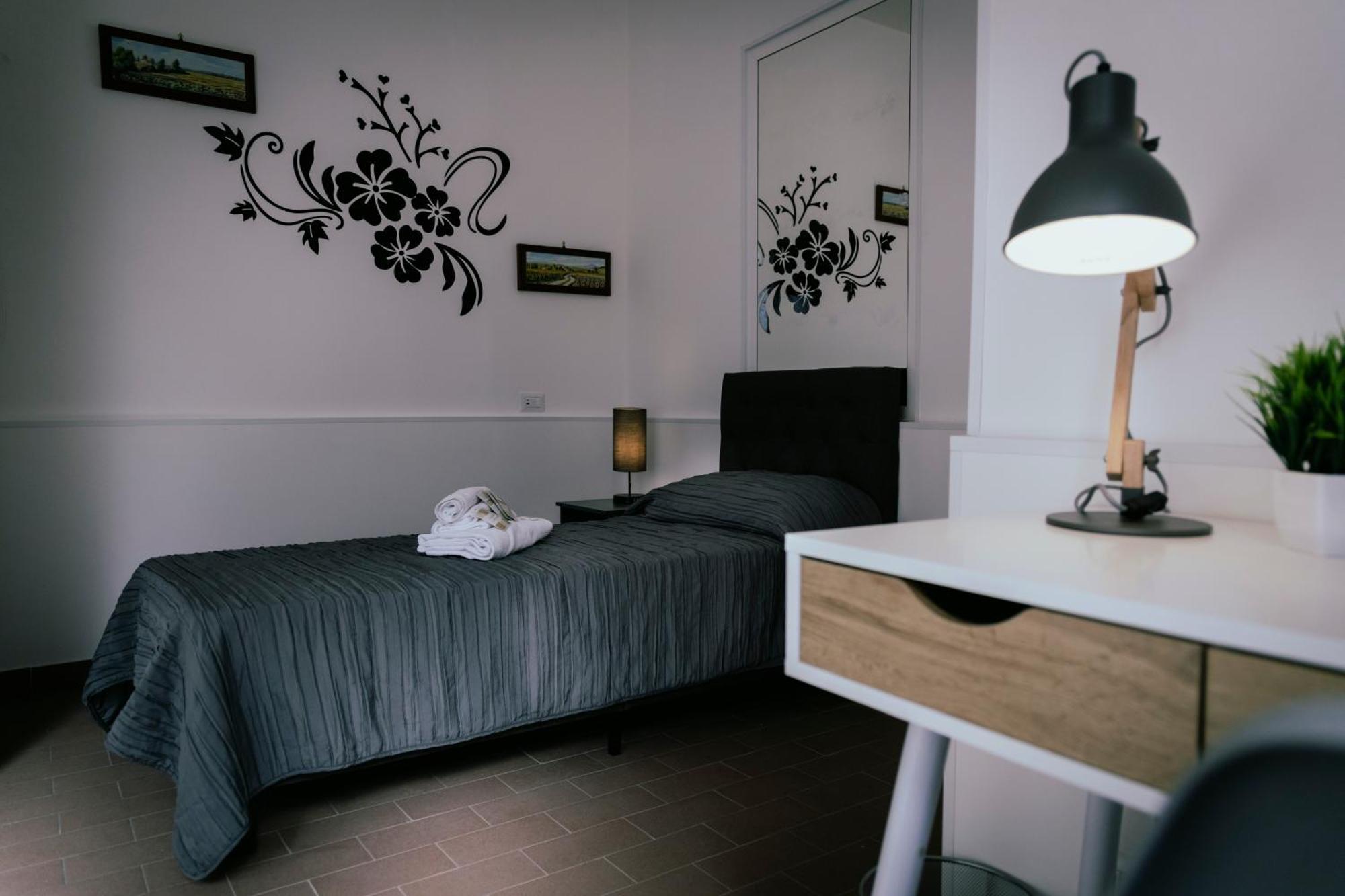 Guesthouse Aurora A.E. Рим Экстерьер фото