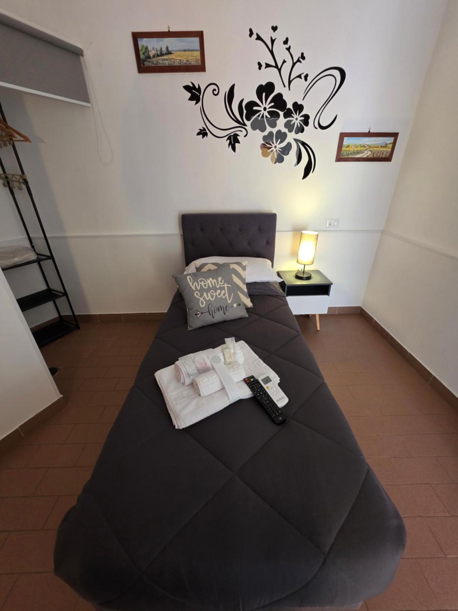 Guesthouse Aurora A.E. Рим Экстерьер фото