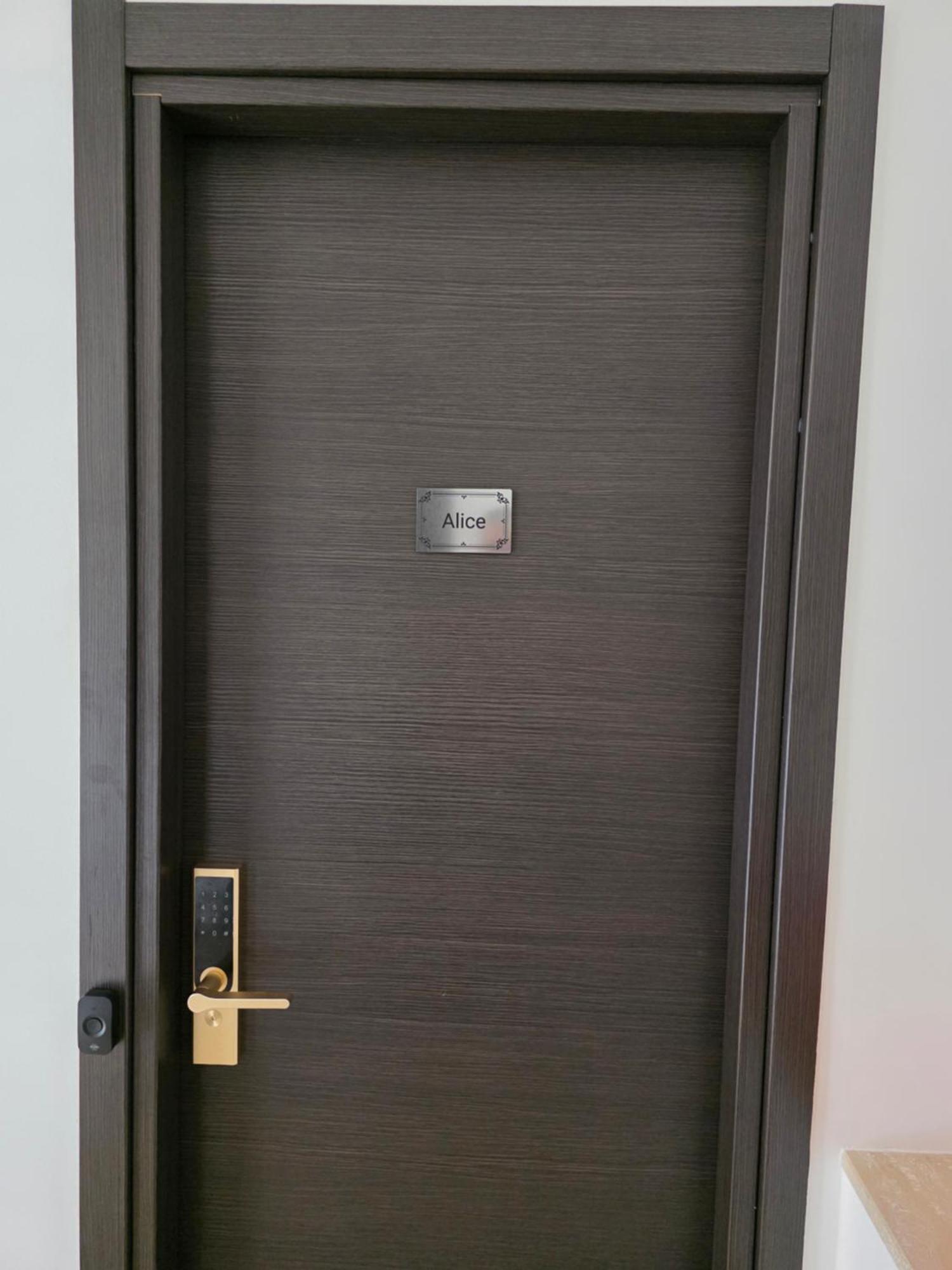 Guesthouse Aurora A.E. Рим Экстерьер фото