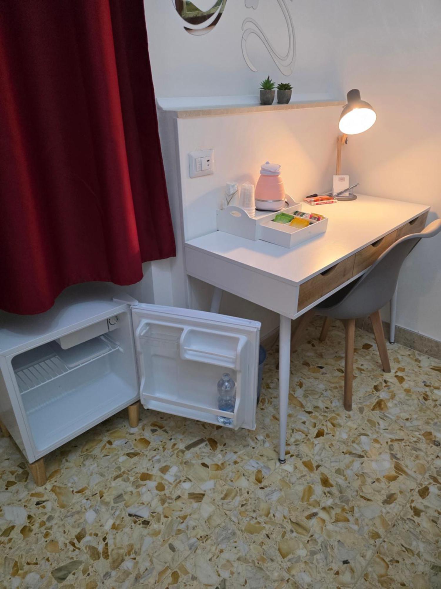 Guesthouse Aurora A.E. Рим Экстерьер фото